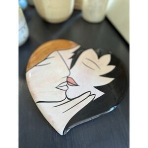 ZANOLLI Italian HAND PAINTEd Heart Shaped Trivet Plate Decor With KISSING COUPLE